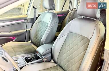 Универсал Volkswagen Golf 2022 в 