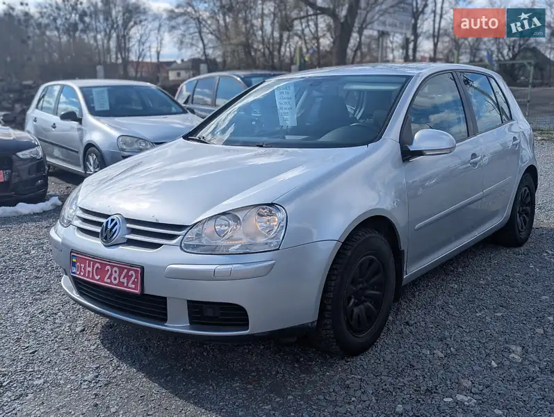 Хетчбек Volkswagen Golf 2008 в 