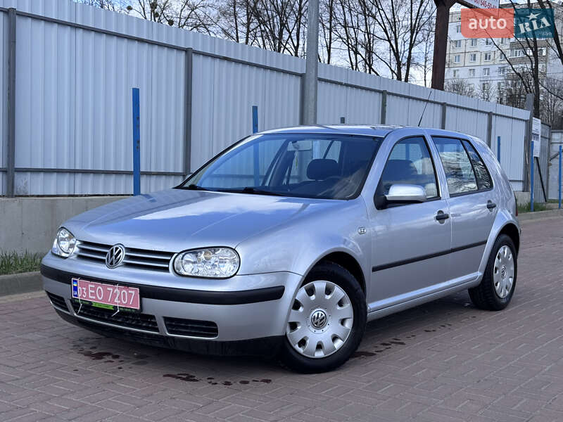 Volkswagen Golf 2002