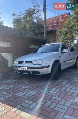Хэтчбек Volkswagen Golf 1997 в 