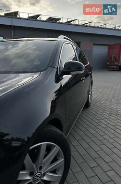 Универсал Volkswagen Golf 2011 в 