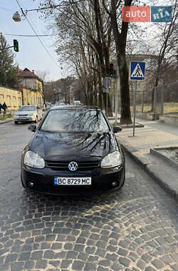 Хетчбек Volkswagen Golf 2007 в 