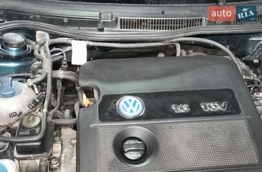 Универсал Volkswagen Golf 2002 в 