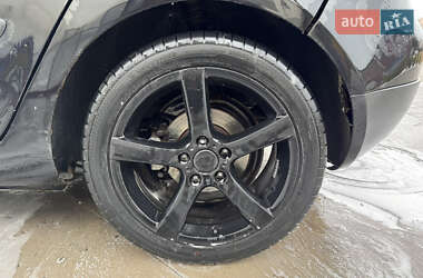 Хетчбек Volkswagen Golf 2003 в 