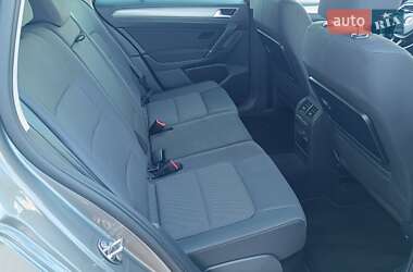 Хэтчбек Volkswagen Golf 2014 в 