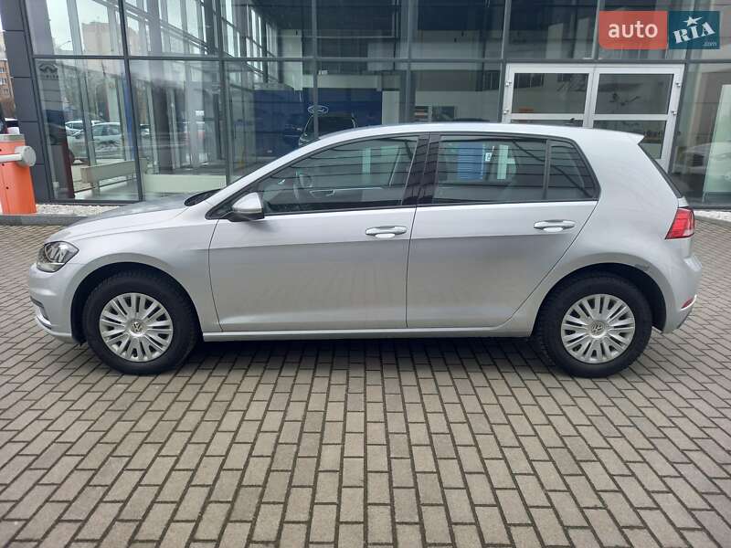 Volkswagen Golf 2020