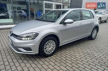 Хетчбек Volkswagen Golf 2020 в Хмельницькому