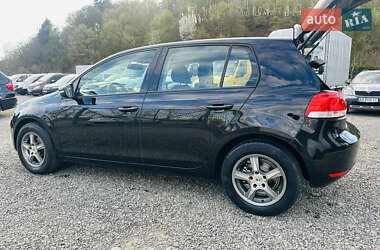 Хэтчбек Volkswagen Golf 2009 в 