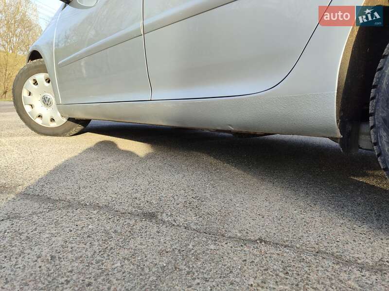 Хэтчбек Volkswagen Golf 2004 в Киеве фото 13 Хэтчбек Volkswagen Golf 2004 в Киеве