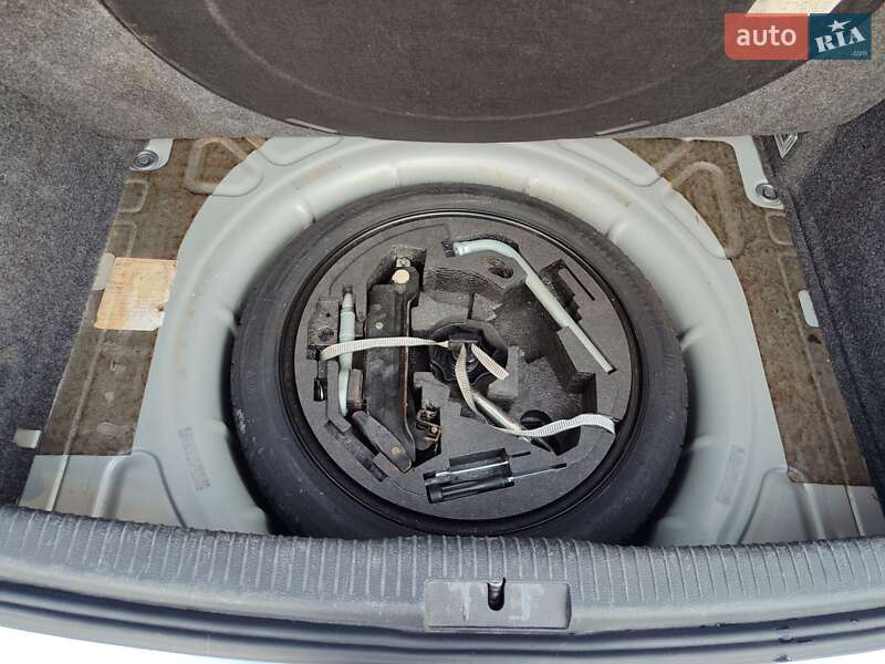 Хэтчбек Volkswagen Golf 2004 в Киеве фото 34 Хэтчбек Volkswagen Golf 2004 в Киеве