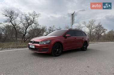 Універсал Volkswagen Golf 2014 в 