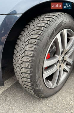 Хэтчбек Volkswagen Golf 2009 в 