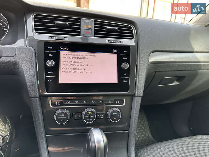 Хетчбек Volkswagen Golf 2019 в Луцьку