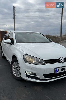 Хэтчбек Volkswagen Golf 2013 в 