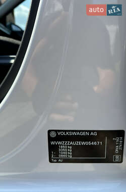 Хэтчбек Volkswagen Golf 2013 в 