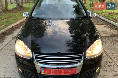 Хетчбек Volkswagen Golf 2005 в Надвірній