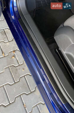 Хэтчбек Volkswagen Golf 2005 в 
