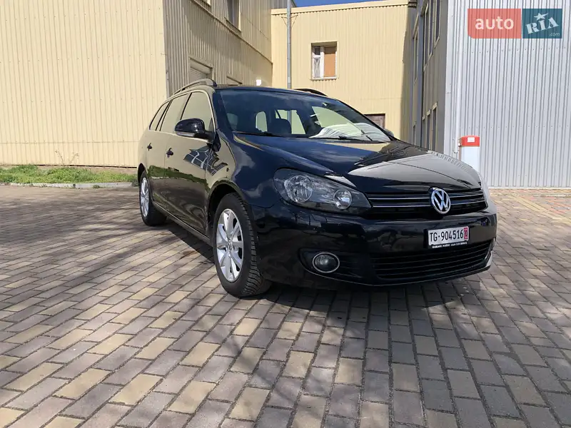 Универсал Volkswagen Golf 2010 в 