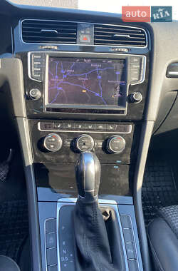 Універсал Volkswagen Golf 2015 в 