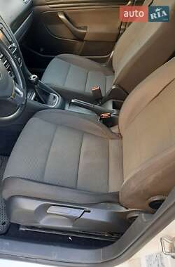 Універсал Volkswagen Golf 2011 в 