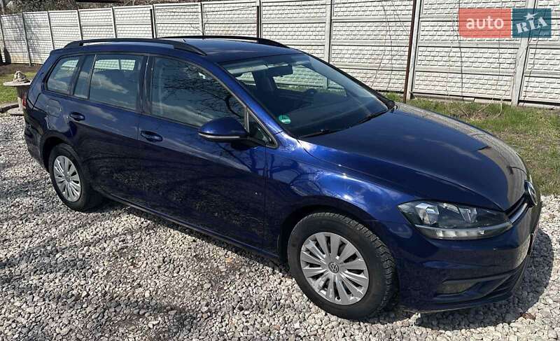 Универсал Volkswagen Golf 2018 в Кривом Роге