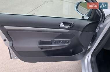 Универсал Volkswagen Golf 2009 в 
