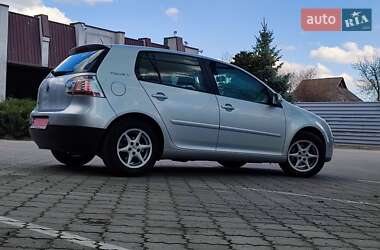 Хэтчбек Volkswagen Golf 2008 в 