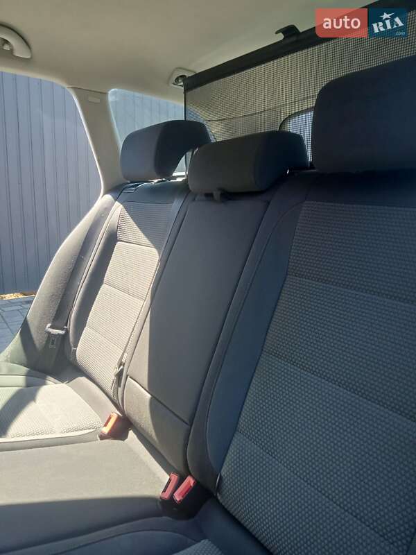 Універсал Volkswagen Golf 2010 в Івано-Франківську