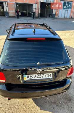 Универсал Volkswagen Golf 2011 в Чернигове