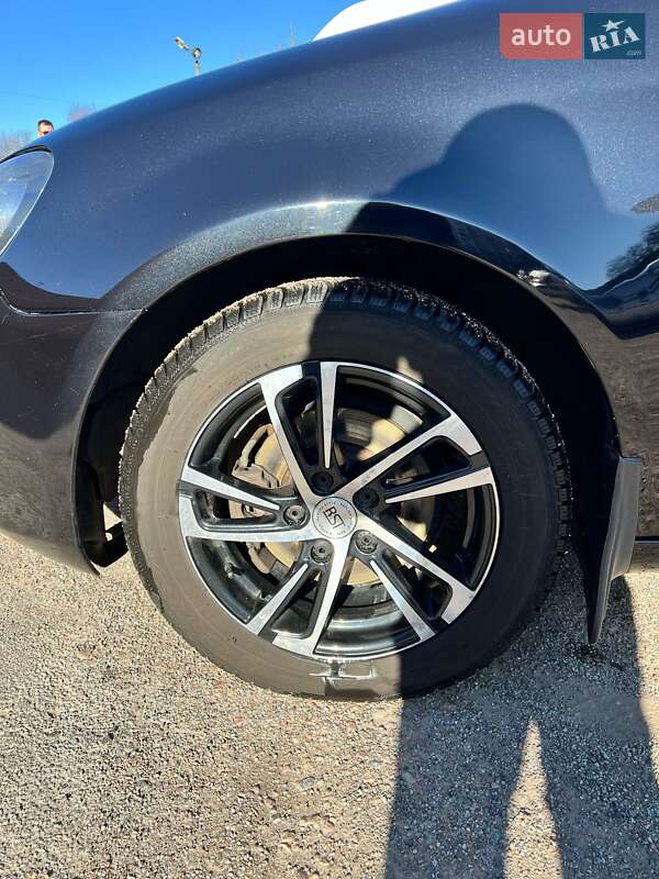Универсал Volkswagen Golf 2011 в Чернигове