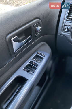 Хэтчбек Volkswagen Golf 2003 в 