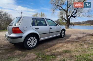 Хетчбек Volkswagen Golf 1998 в 