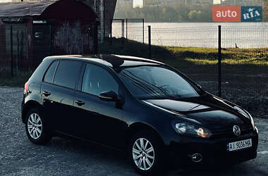 Хетчбек Volkswagen Golf 2011 в 