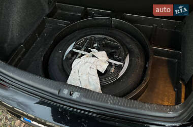Хетчбек Volkswagen Golf 2011 в 