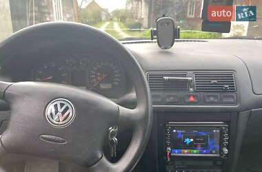 Универсал Volkswagen Golf 2001 в 
