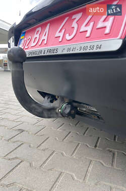 Хэтчбек Volkswagen Golf 2005 в 