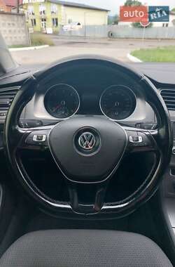 Універсал Volkswagen Golf 2013 в 