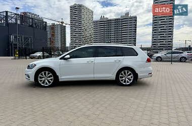 Универсал Volkswagen Golf 2018 в 