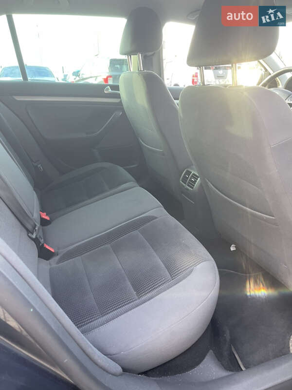 Универсал Volkswagen Golf 2009 в Одессе
