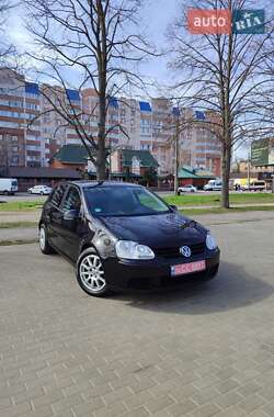 Хэтчбек Volkswagen Golf 2007 в 