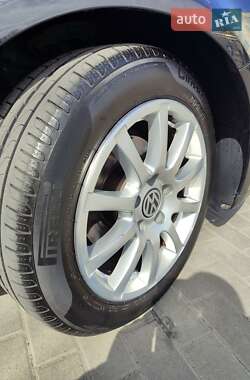 Хэтчбек Volkswagen Golf 2007 в 