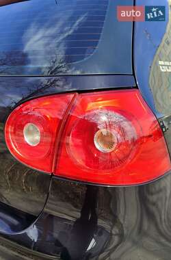 Хэтчбек Volkswagen Golf 2007 в 