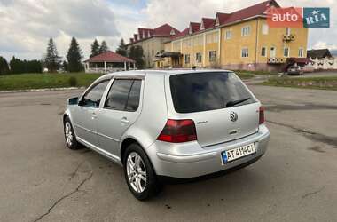 Хэтчбек Volkswagen Golf 2002 в 