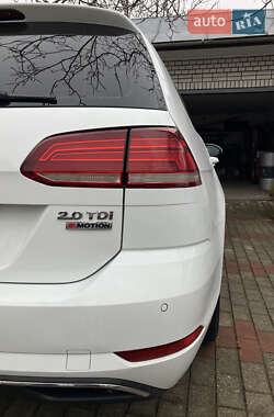 Універсал Volkswagen Golf 2017 в 