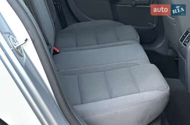 Хетчбек Volkswagen Golf 2005 в 