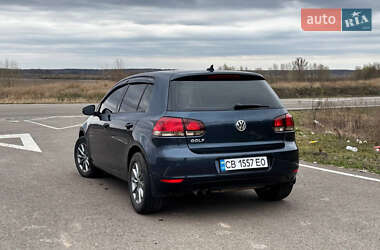 Хэтчбек Volkswagen Golf 2013 в 