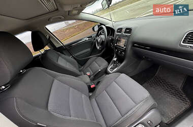 Хэтчбек Volkswagen Golf 2013 в 