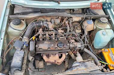 Хэтчбек Volkswagen Golf 1989 в 