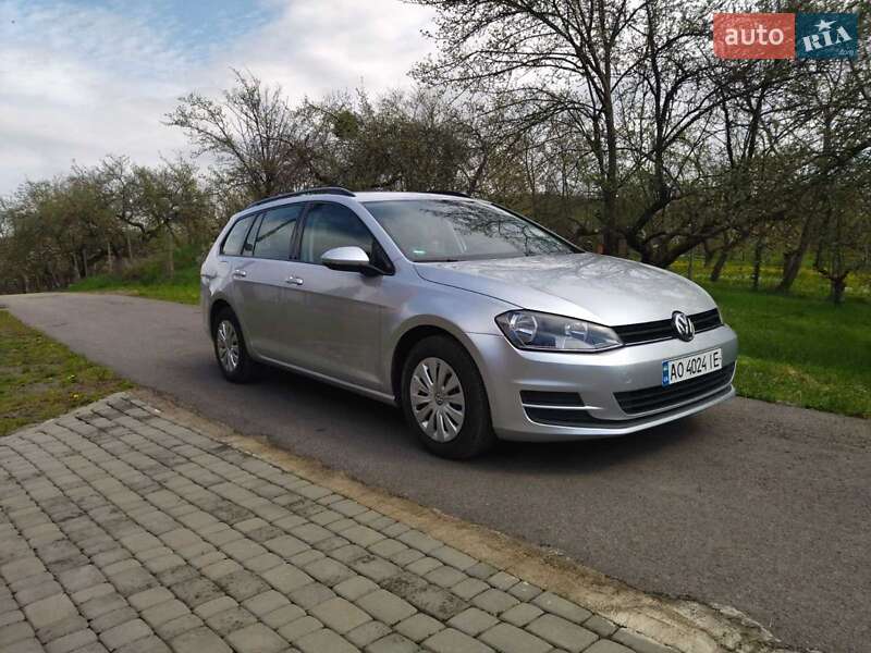 Универсал Volkswagen Golf 2015 в 