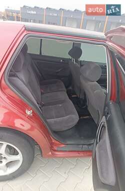 Хэтчбек Volkswagen Golf 1998 в 